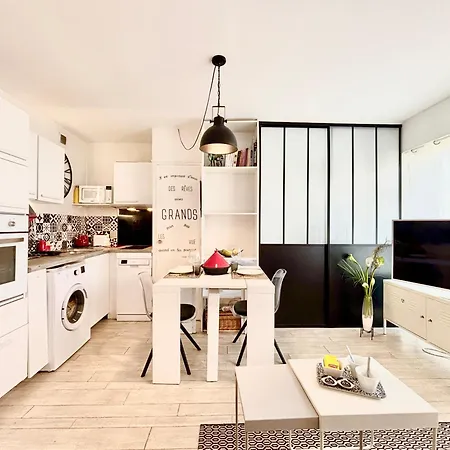 Les Baigneuses, - Apartment *